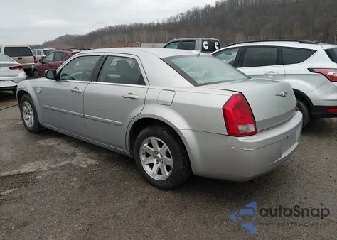 2006 Chrysler 300 from USA, damaged, VIN 2C3KA53G56H189104